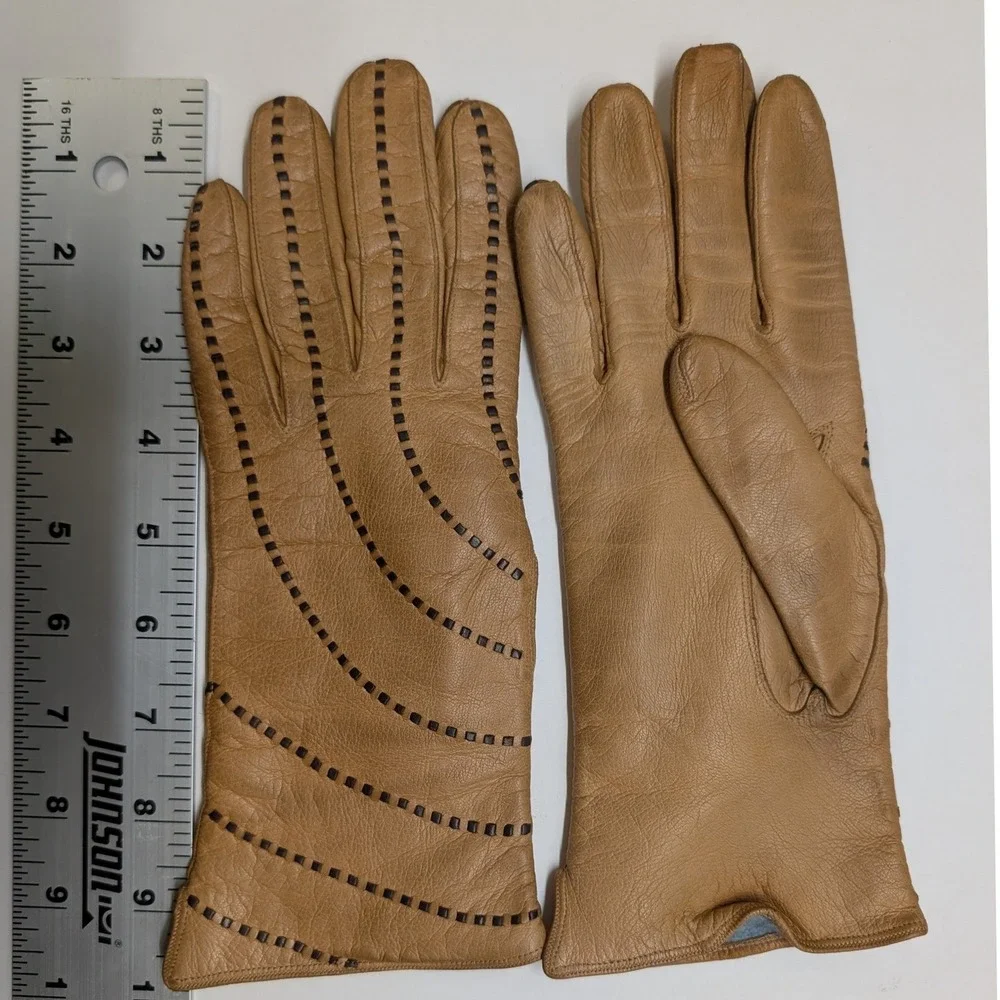 Vtg Tan Camel Leather Driving Gloves Women's‎ Stitch Detail Lined Fit Like Med/8